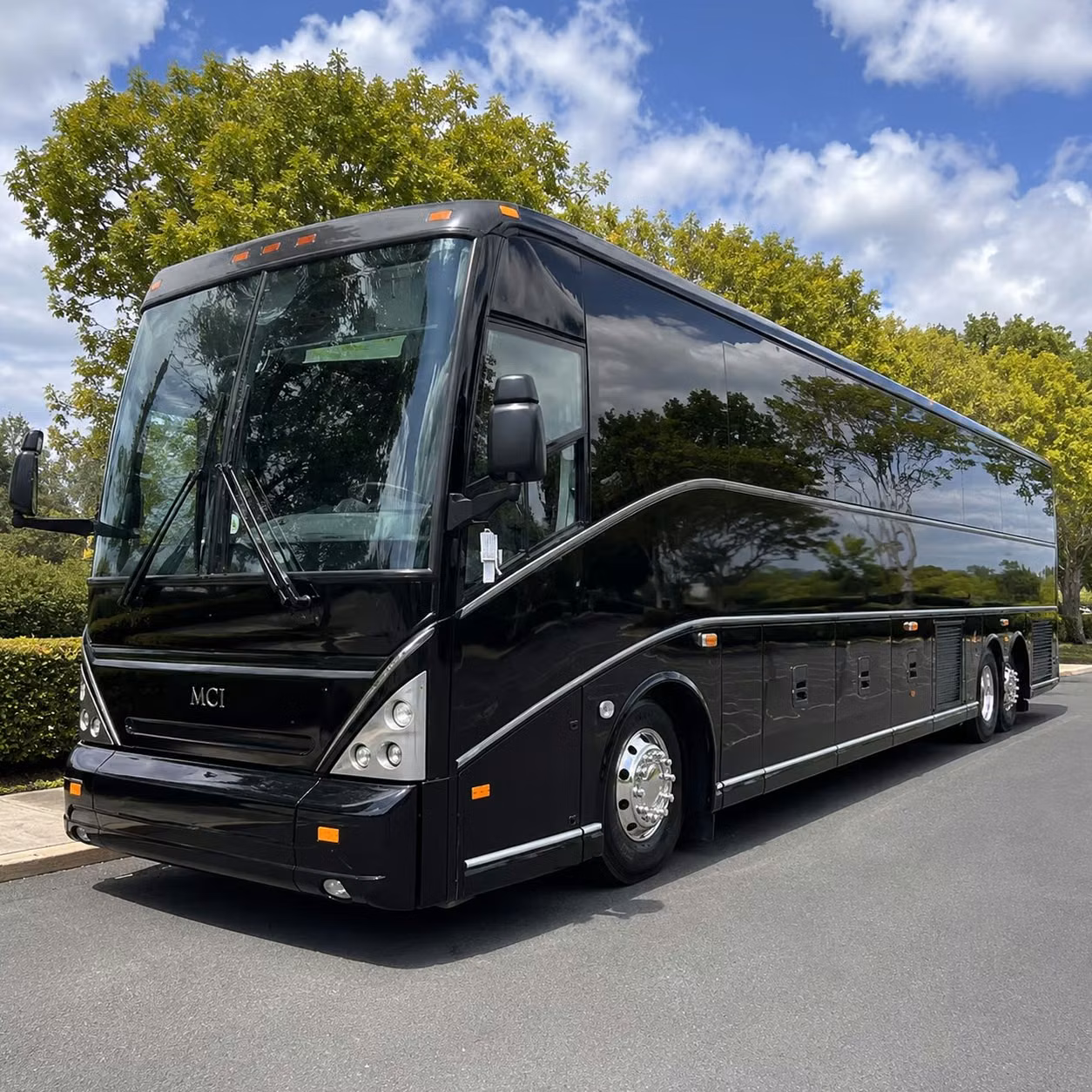 richmond charter bus rentals for dominion energy center and altria theater concerts