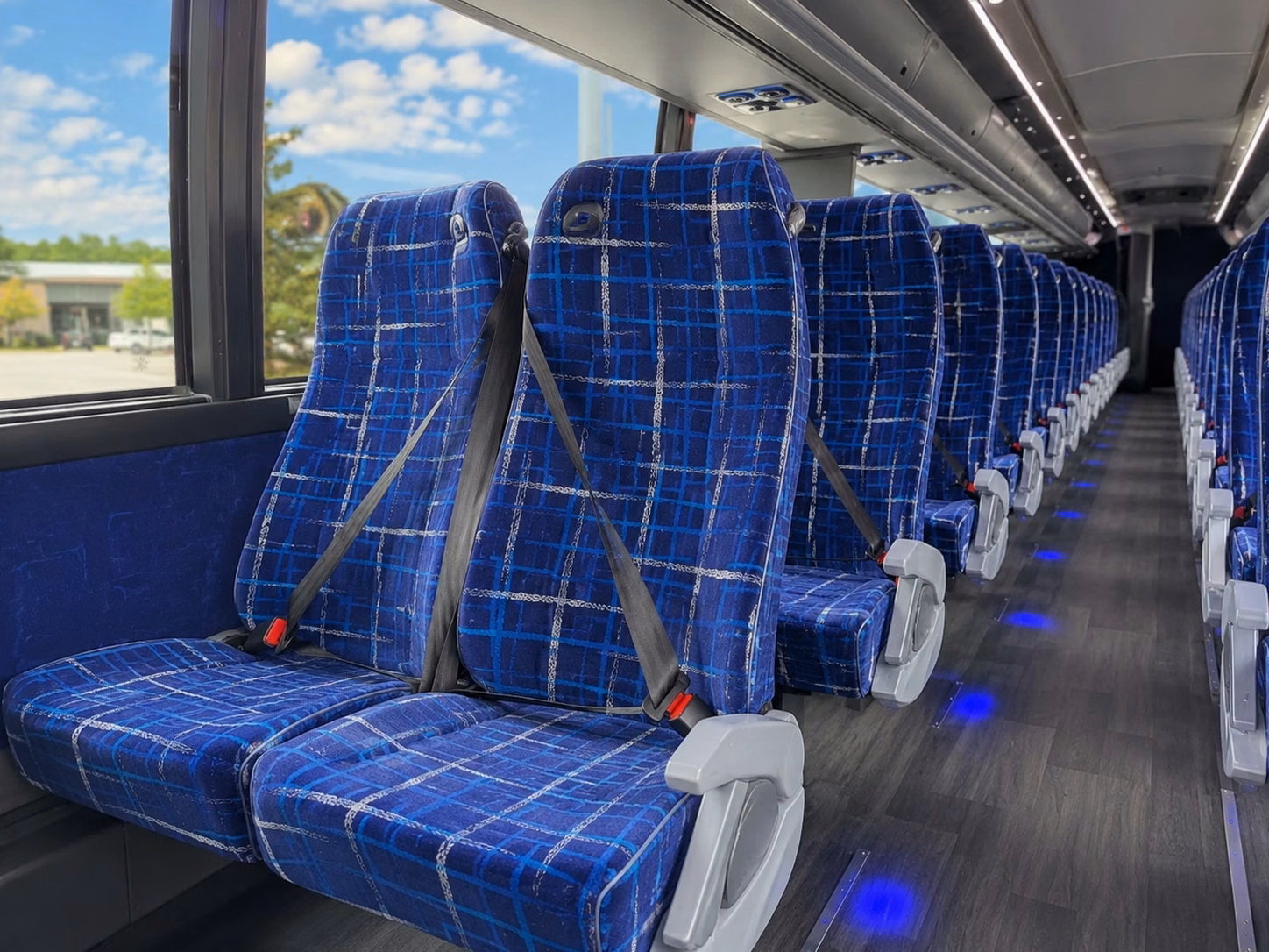 school field trip charter bus rentals in richmond